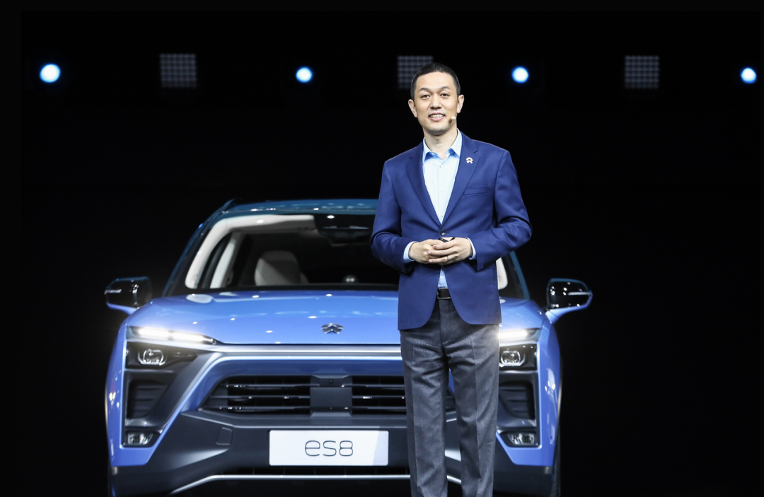 2017年12月16日，北京，蔚来汽车创始人李斌在2018 NIO DAY上向全世界介绍蔚来汽车首款量产电动车型——ES8。