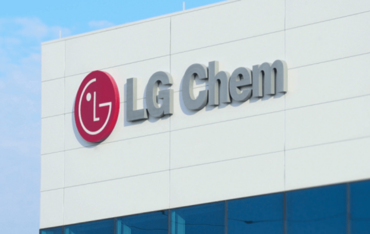 LG 新能源发布全新全固态电池技术 实现室温下快充技术突破