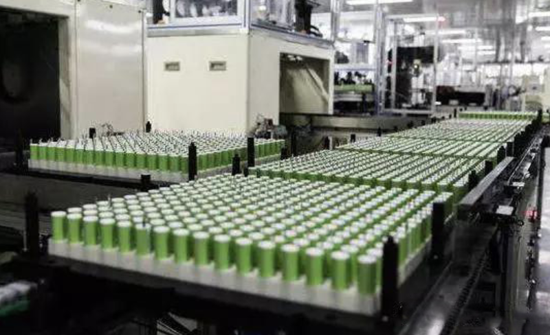 一年退役10万吨电池 价值370亿的市场为啥只有27家公司？