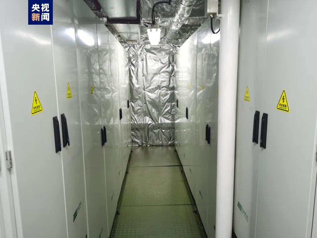 世界首艘纯超级电容动力渡轮抵达上海崇明