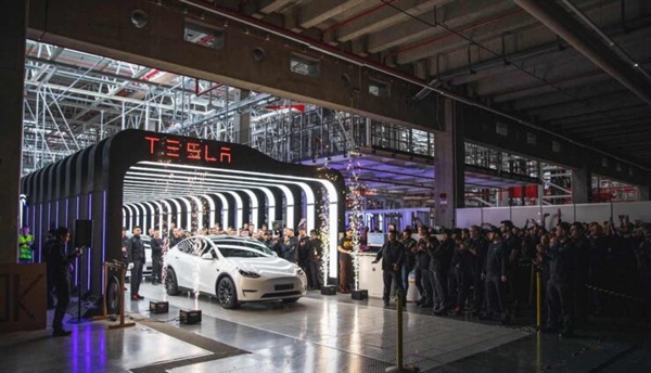 德媒爆料：特斯拉Model Y后驱版柏林投产、电池来自比亚迪
