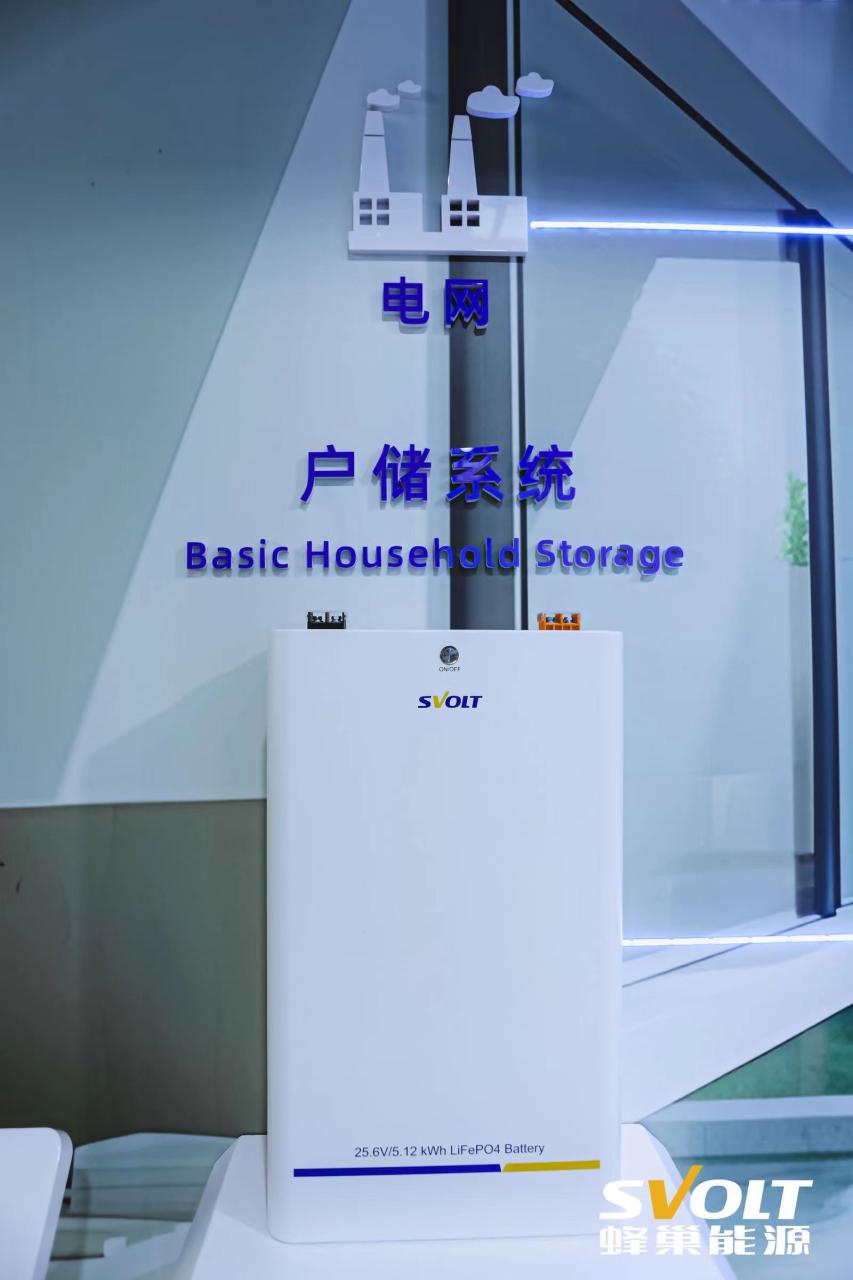 6.9MWh超大容量 蜂巢能源发布短刀液冷储能系统和升级版短刀储能电芯